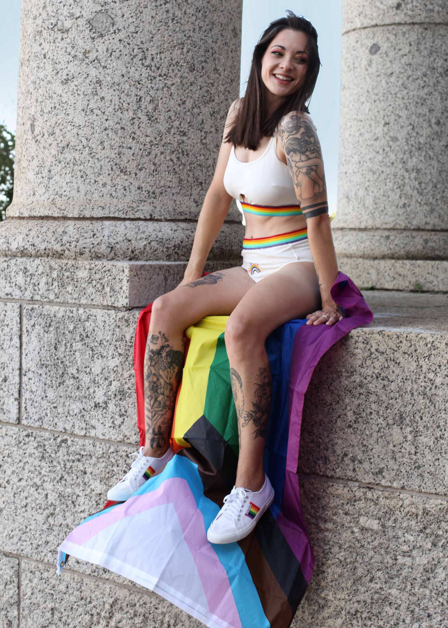 Mid-rise bikini - Love Wins