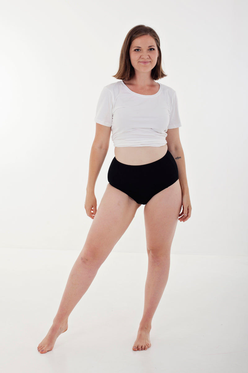 High-cut brief - black